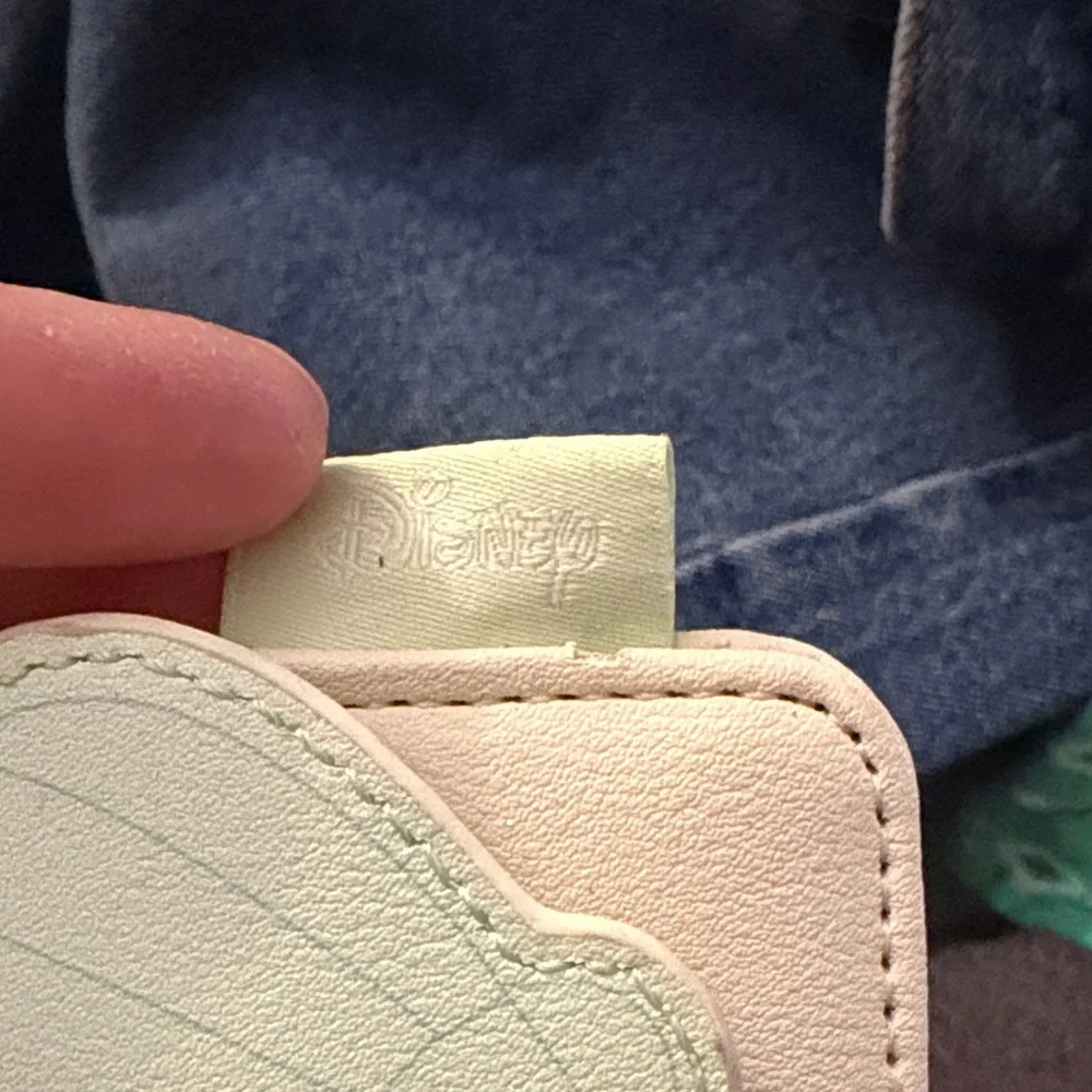 Little Mermaid Shell card wallet - Pastel Pink & Mint - Picture 3 of 3